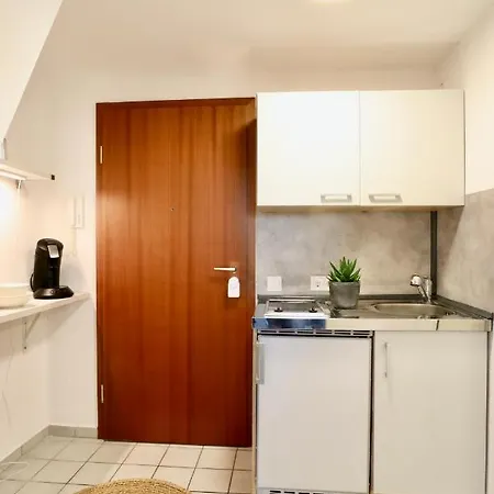 Apartment Gallery Apartment: Maisonette + Free Parking + Netflix *